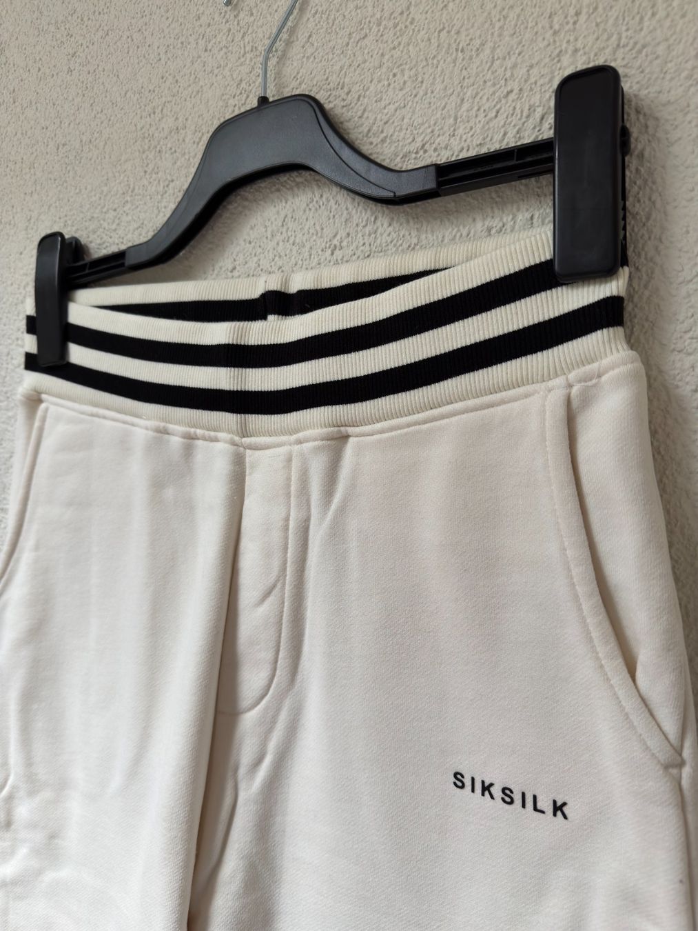 Siksilk Hosen: weisse Trainerhose, Siksilk, S – Gebraucht aus Steinhausen von MrThig3r 1