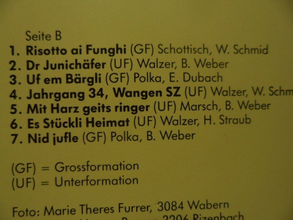 Musicassette: SCHWZERöRGELI  FRüNDE  BäRN  Musig us Fr – Usato da Langnau i. E. venduto da gf2_29jt 2