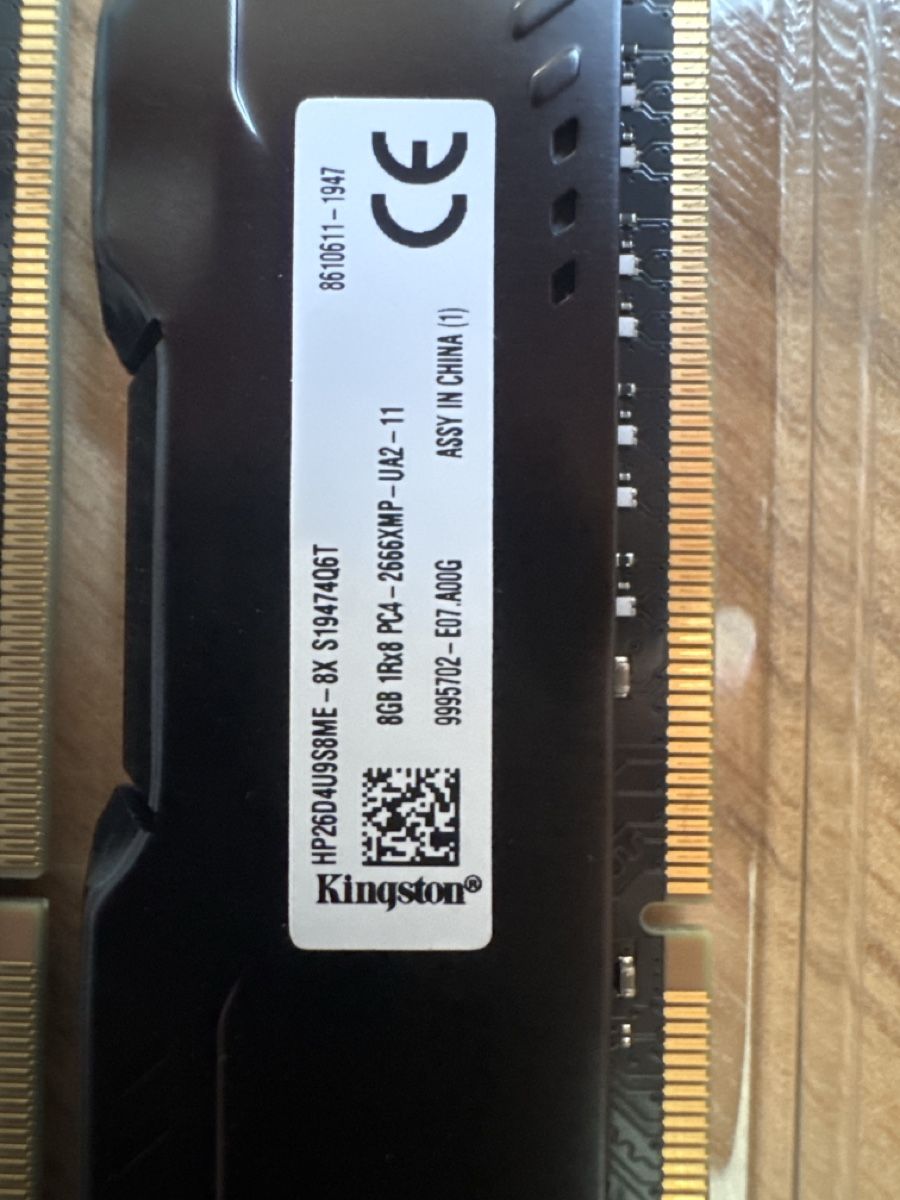 PCs: FURY HYPERX 2x 8GB DDR4 – D'occasion à Hinwil par nic_mvf7 2