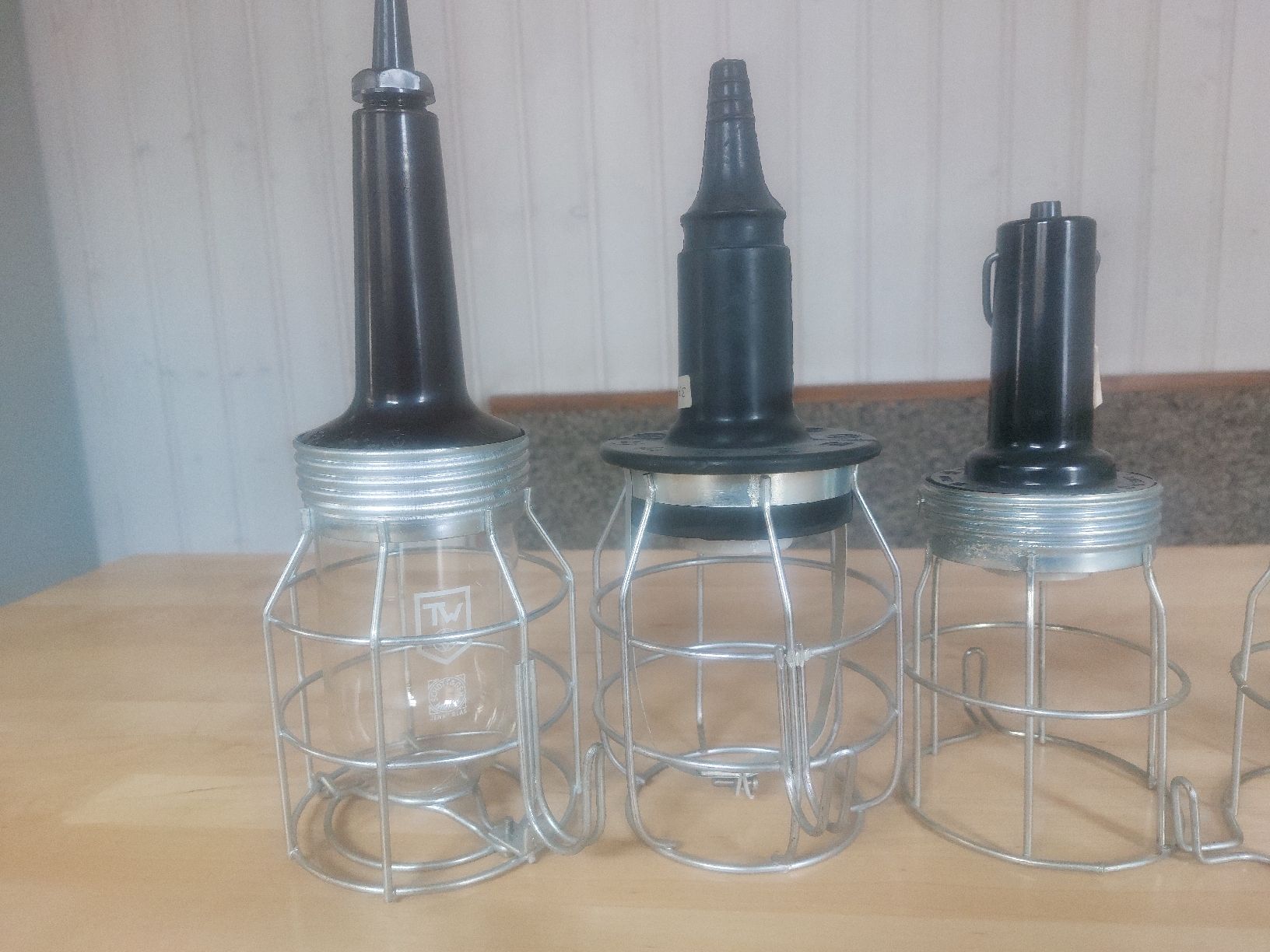 Lampade: Handlampen E27 LED – Nuovo e nell'imballaggio originale da Gossau SG venduto da Kuenzlearmin 1