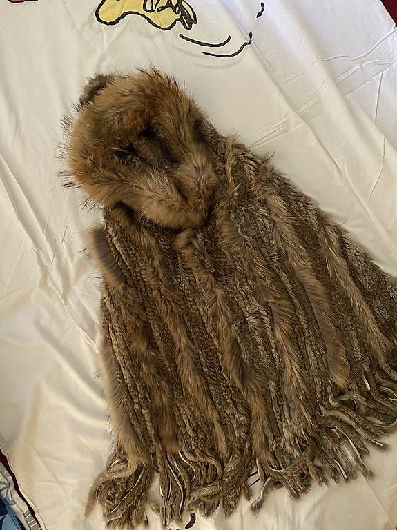 Bolero: Pelz Poncho – Usato da Niedergösgen venduto da nathy1990 1