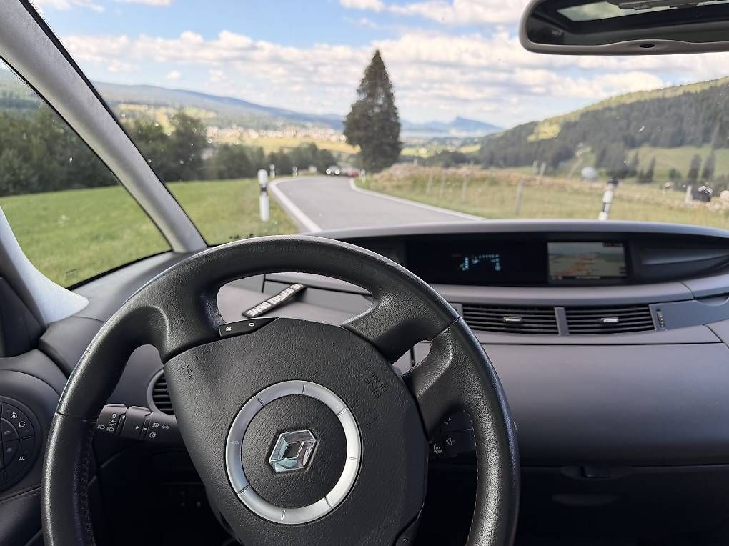 Renault Autos: Renault Grand Espace LUXE – Gebraucht aus RIVAZ von fxpsuisse 7