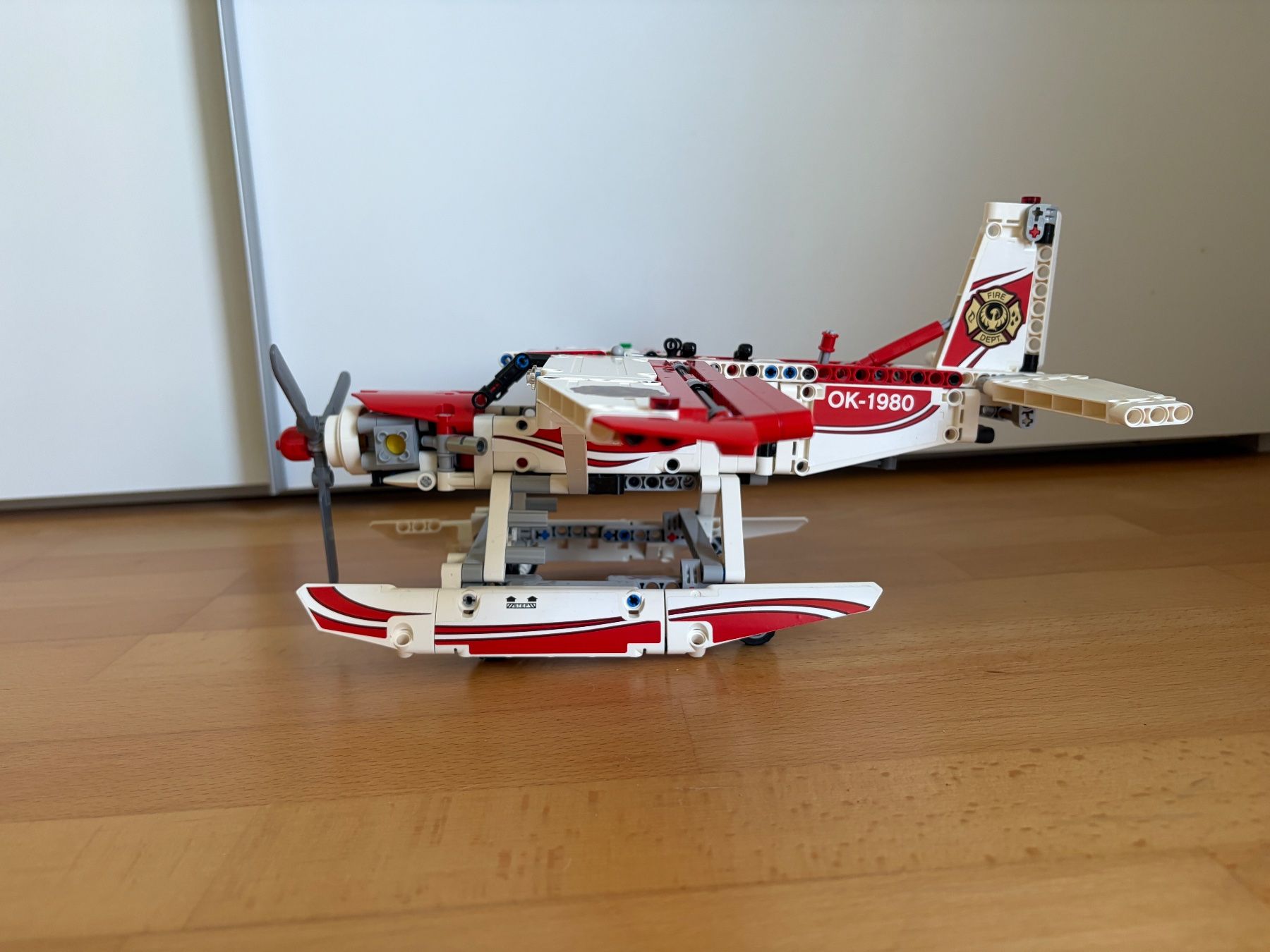 Technics Kit di costruzioni: LEGO Technic 42040 Löschflugzeug – Usato da Embrach venduto da paumer-12 4