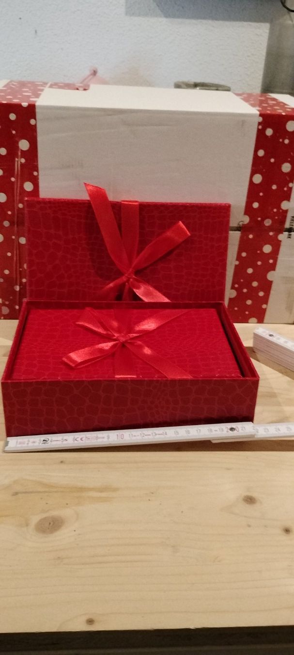 Alle Dekorationen: Schachteln für Geschenke – Neu (gemäss Beschreibung) aus Gansingen von Lisa-Jane 9
