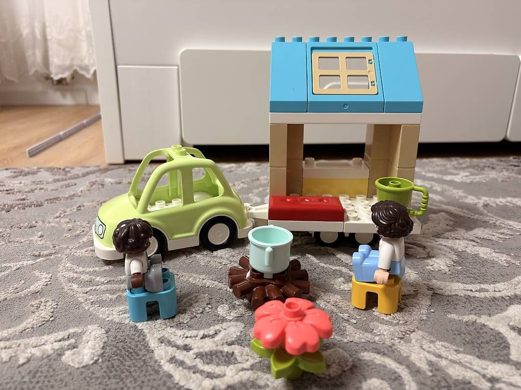 Giocattoli: Lego Duplo Campingwagen – Usato da Glarus venduto da fam_qkb9