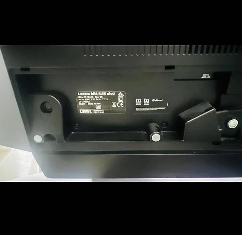 Loewe Televisori: Loewe 5.5 OLED TV – Usato da Kerzers venduto da Jasminfischer2014 2