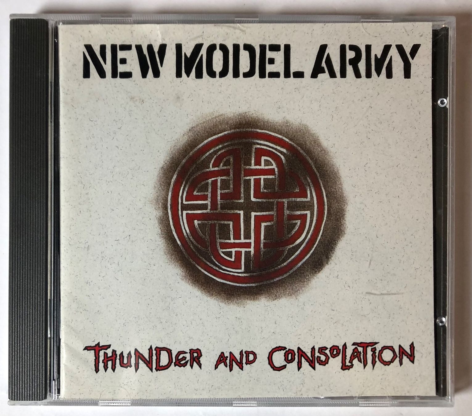 CD: NEW MODEL ARMY - THUNDER AND CONSOLATION – Usato da Poliez-Pittet venduto da Newtown-Records