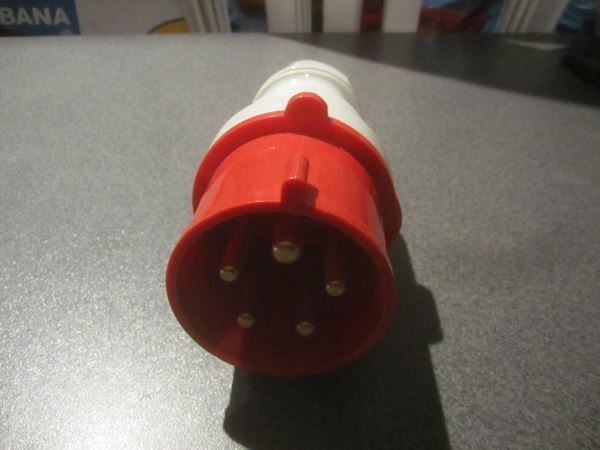 Spine: Stecker 230/400 V 32 A - 6 h, Walther – Usato da Zürich venduto da Motzkuh
