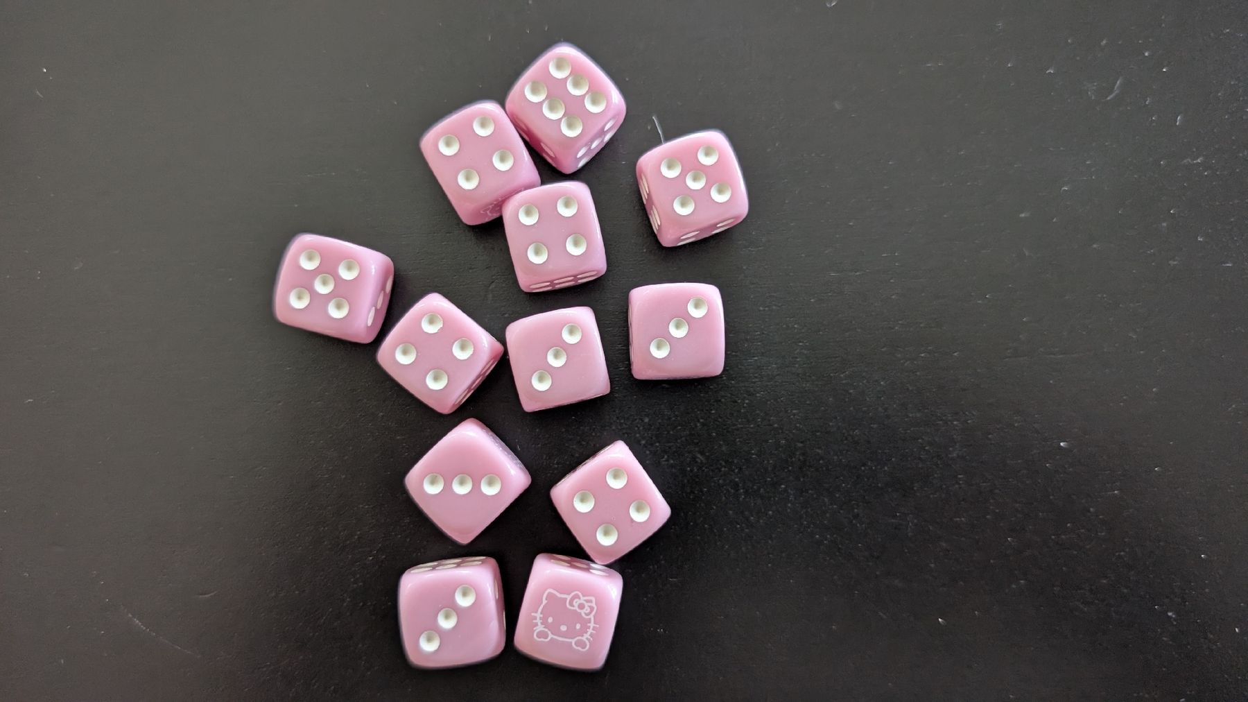 Hello Kitty Jeux: 12 Hello Kitty Würfel  – Neuf (Voir description) à Riehen par ssa_g27f 1