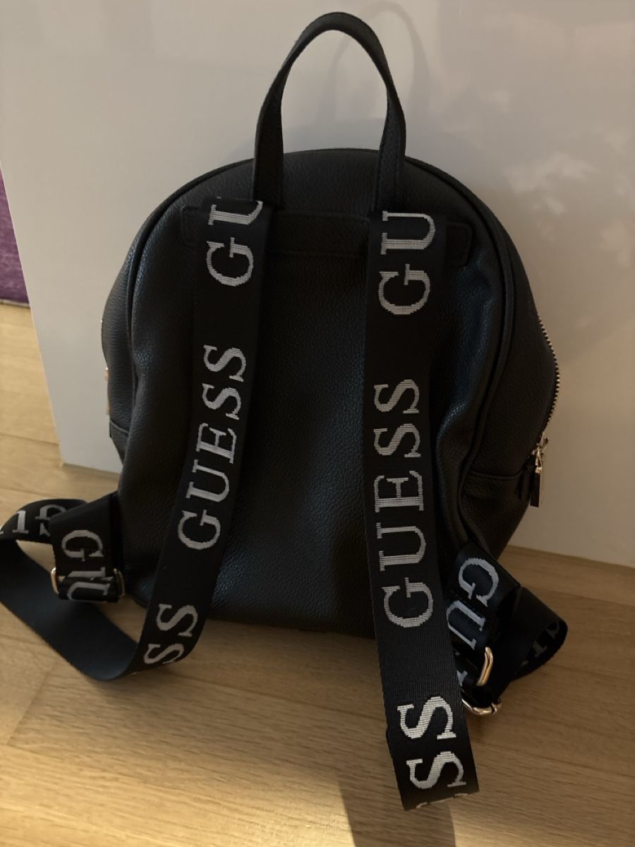 Guess Zaini: Guess Rucksack – Usato da Oberkulm venduto da TD13 2