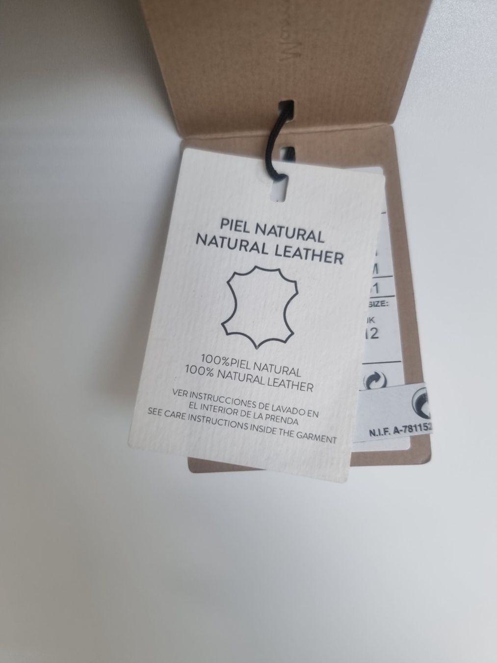 Massimo Dutti Giacche: Massimo Dutti Lederjacke, Grösse M, Neu mit Etikett! – Nuovo e nell'imballaggio originale da Zürich venduto da dan_6r6f 3