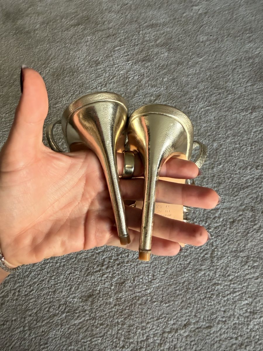 Morgan Chaussures femmes: Morgane gold heels 37 – Neuf (Voir description) à La Croix (Lutry) par secondhandZara 1