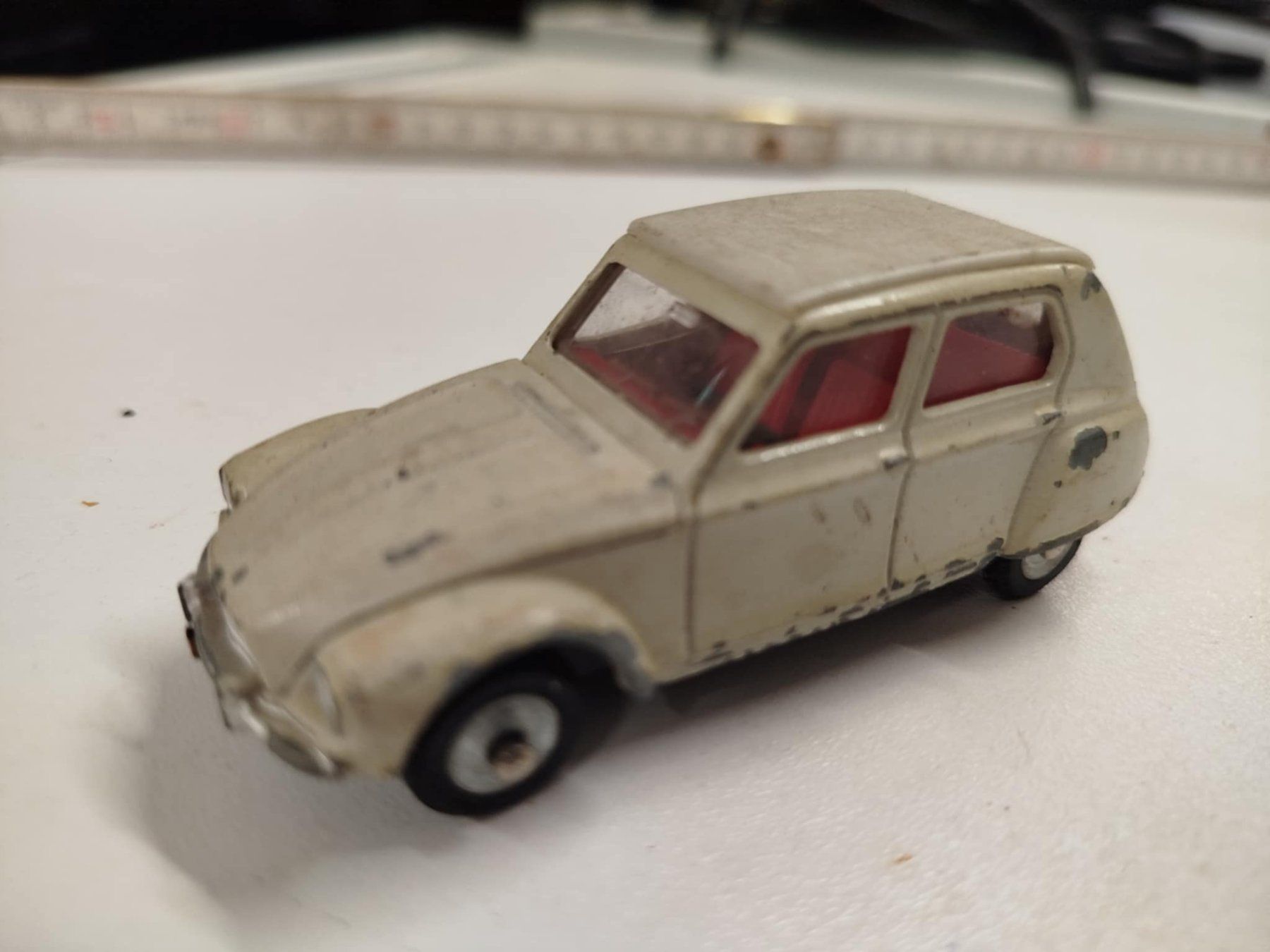 Dinky Toys Modellautos: Dinky Toys (nr 16) – Gebraucht aus La Chaux-de-Fonds von Emmaus2300CDF 4