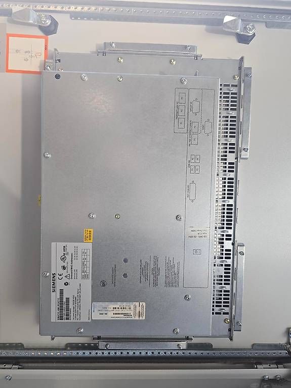 PC: Siemens SIMATIC HMI IPC577C Panel PC |15" 6AV7885-2AK20-1DA2 – Usato da Bottighofen venduto da sven.honigmann 2