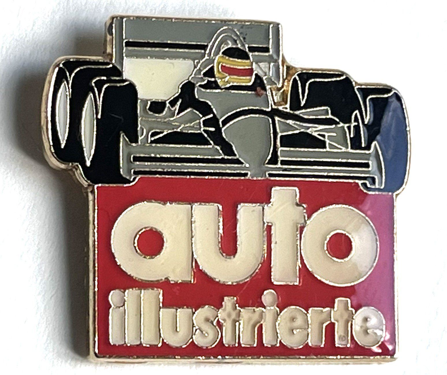 Placchette & Badge: Pin Auto Illustrierte – Usato da Kriens venduto da TSCH1