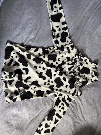Kuh-Fell Pyjama / Strampler Gr. 12-13 Jahre