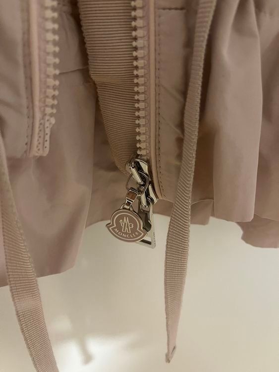 Moncler Jacken: Moncler Daunenjacke rosa beige – Neu (gemäss Beschreibung) aus Hombrechtikon von Herbstsonne 2