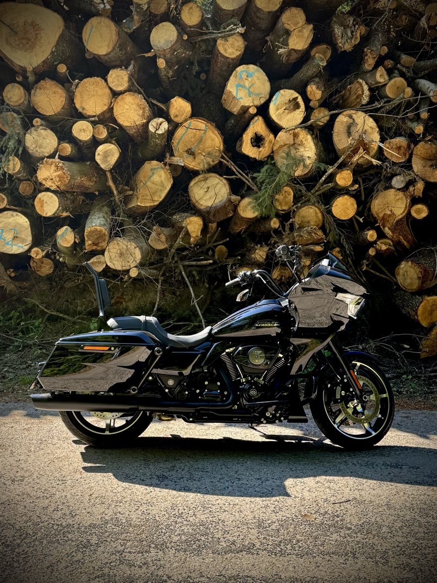 Harley-Davidson Touring: Harley Davidson Road Glide 117 FLTRX 2025 – D'occasion à Môtier (Vully) par Mugen1 1