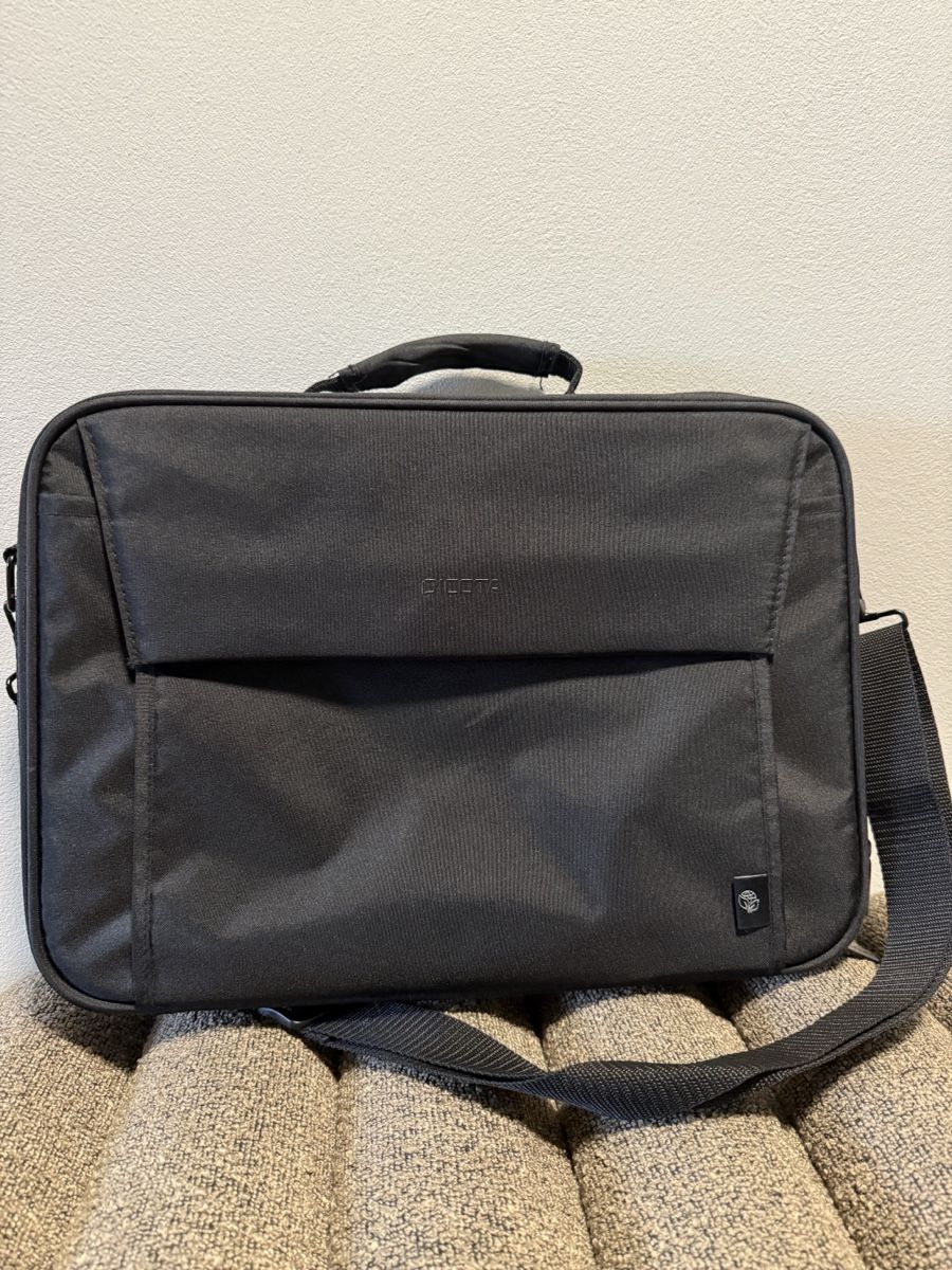 Borse: Dicota Laptop Bag – Usato da Horgen venduto da ann_l7v7