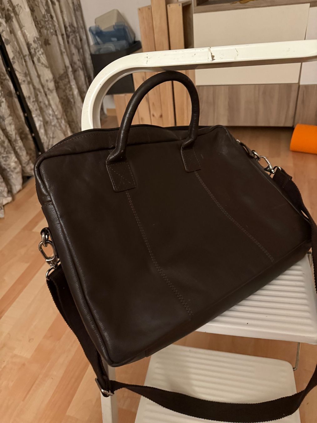 Borse: Leather Laptop Bag Brown Used Condition – Usato da Lenzburg venduto da schmoendli 1