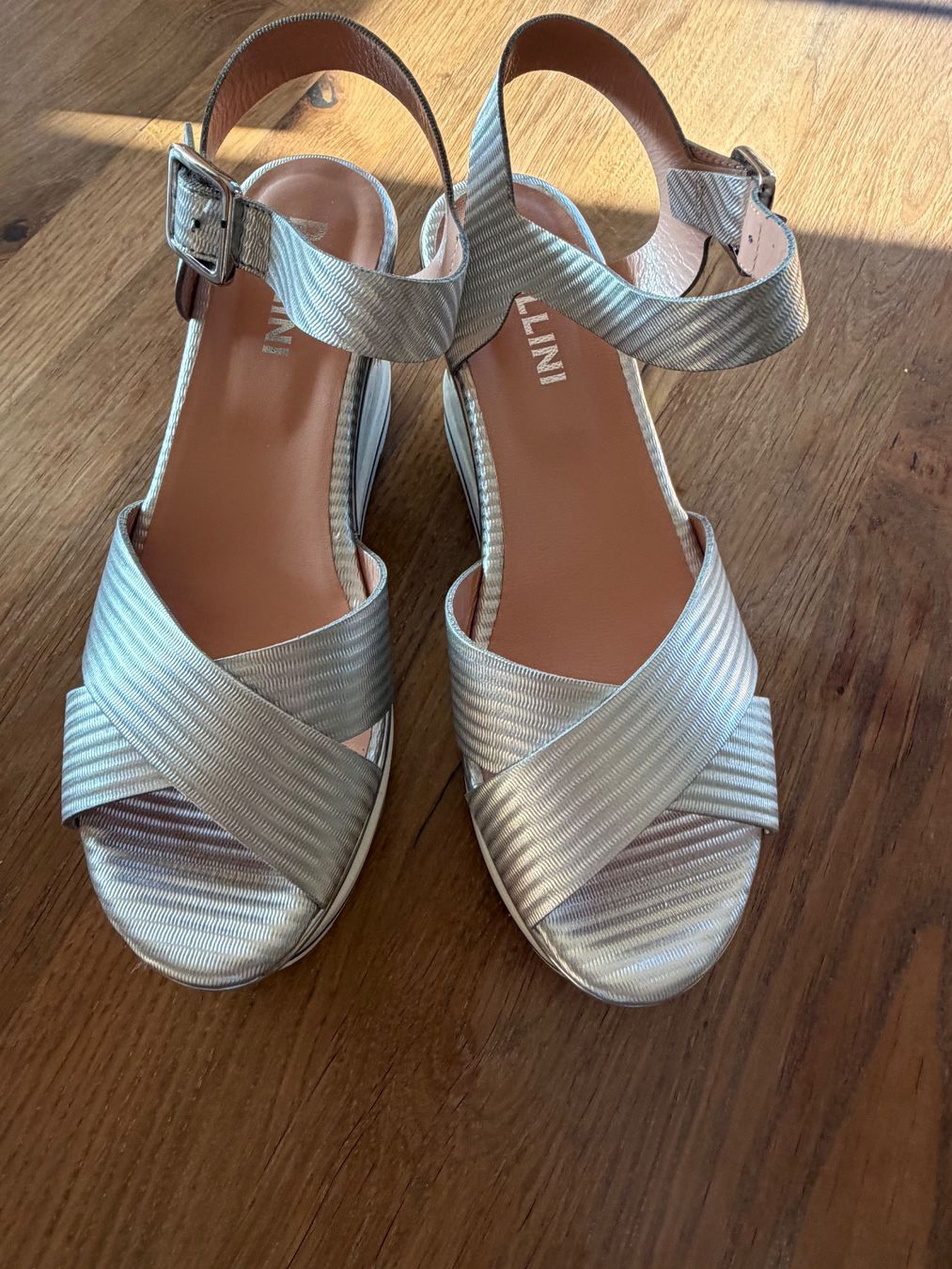 Scarpe da donna: Pollini Sandalen, Echtleder, Silber, Gr. 39 – Nuovo (secondo la descrizione) da Pfungen venduto da Nemolito 1