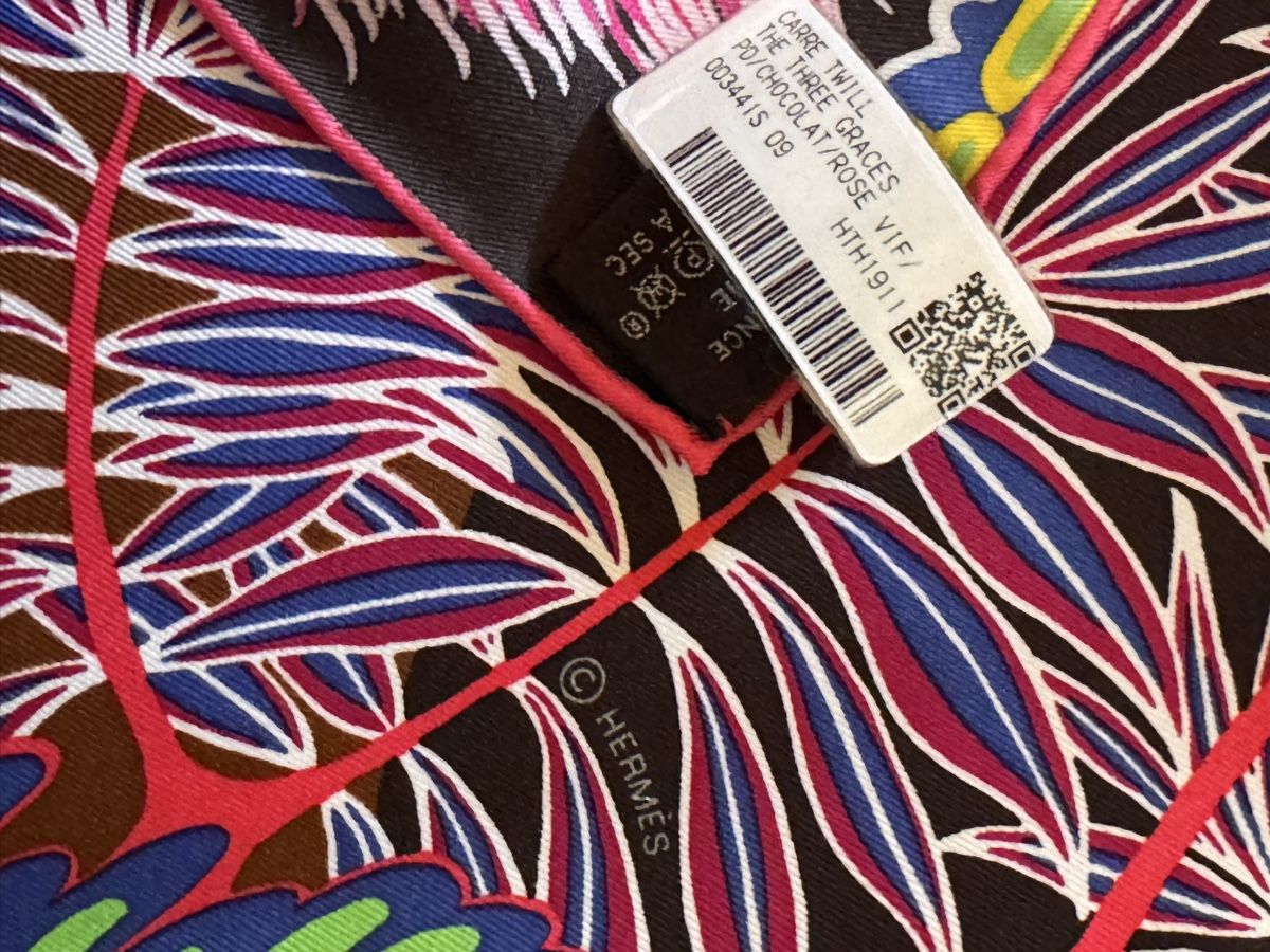 Hermès Foulard & Sciarpe: Hermès carré neuf The Theee Graces – Nuovo e nell'imballaggio originale da Genève venduto da Allisgood 1