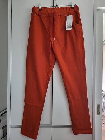 Neue Hose, Gr 10