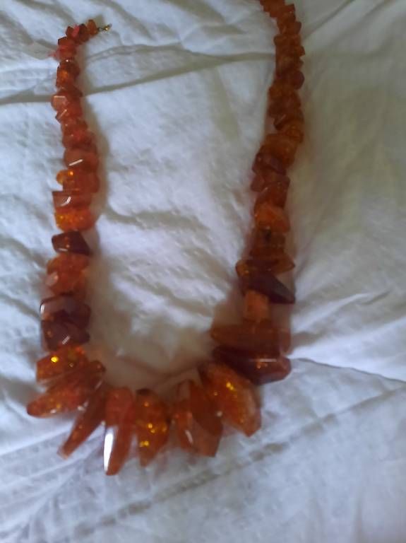 Colliers: Gros collier  en Ambre – D'occasion à Chavannes-Renens par arn_mmk6 2