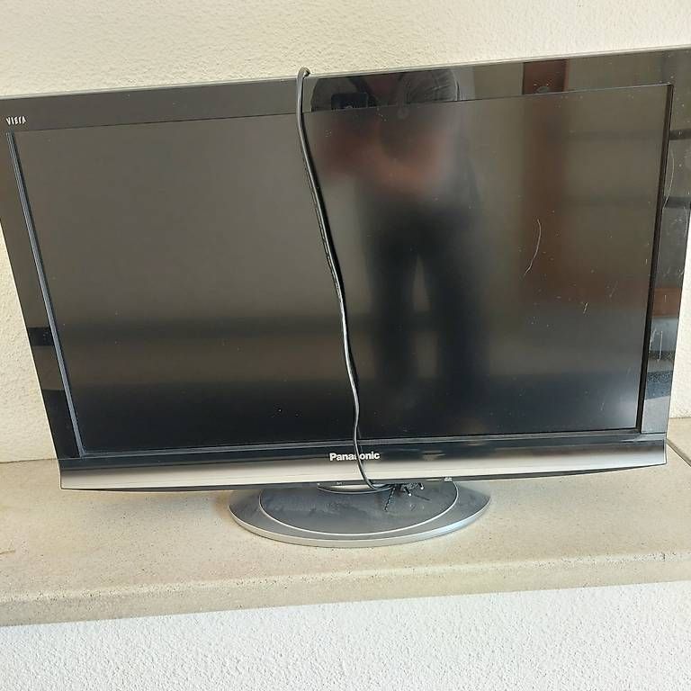 Panasonic Appareils TV: Panasonic TX-L32GT14 – D'occasion à Kollbrunn par bahati