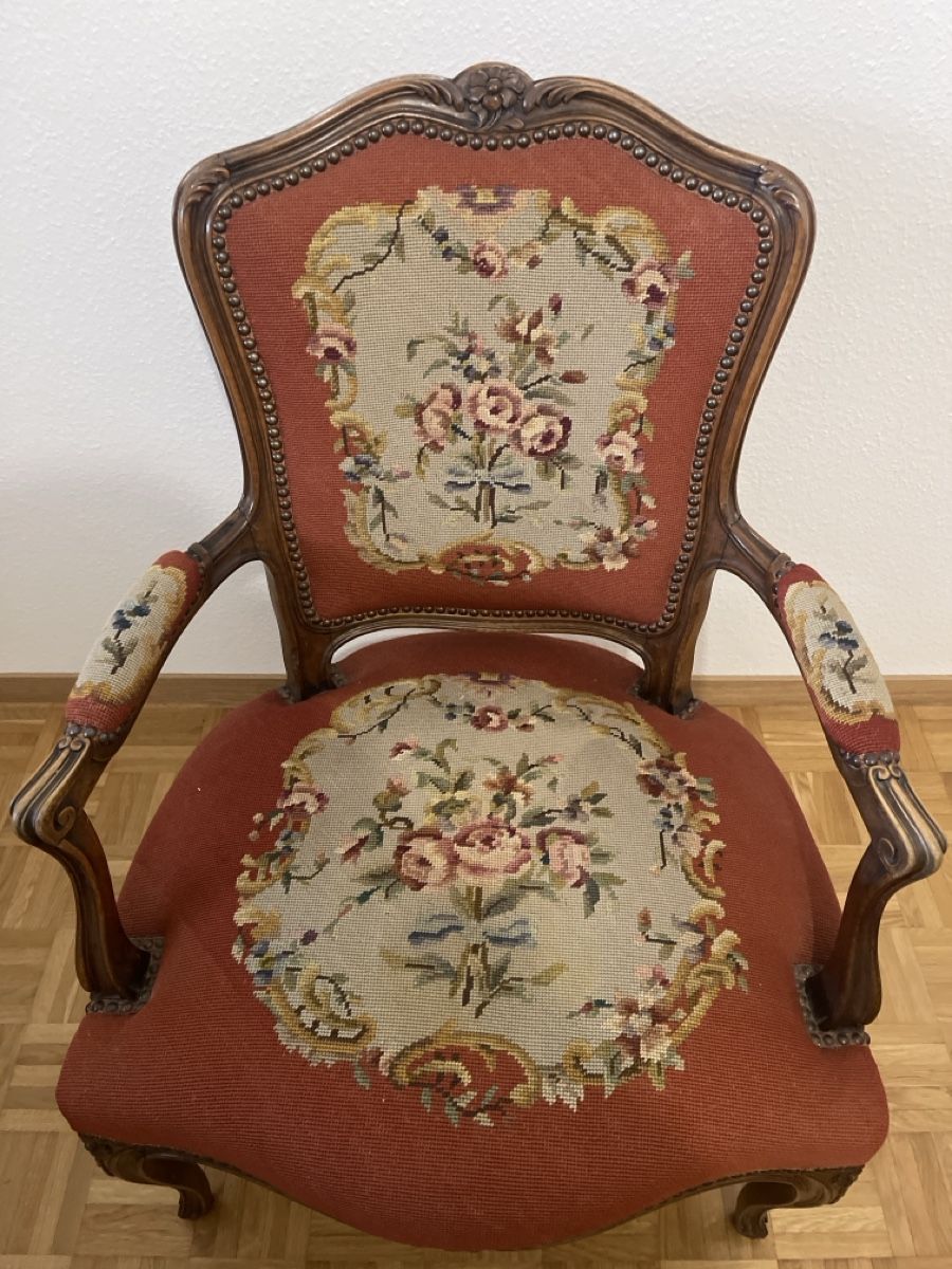 Poltrone: Antiker Sessel mit Rosenmuster – Usato da dietikon venduto da fernando011 6