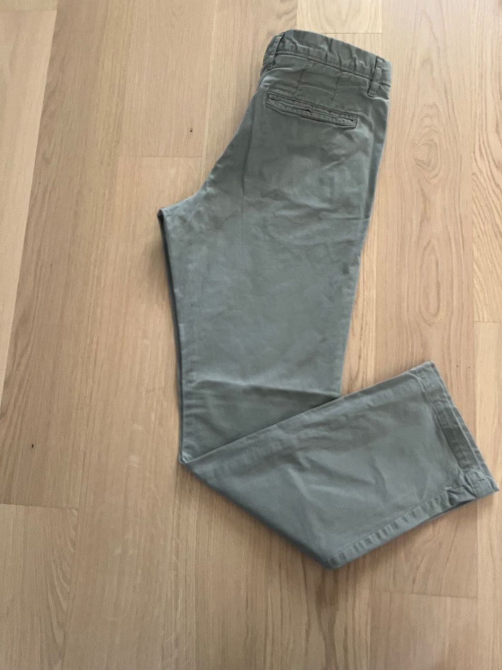 Esprit Pantaloni: Esprit, Chino Hose, Grösse 32/32 – Usato da Bonstetten venduto da Savannah7 1