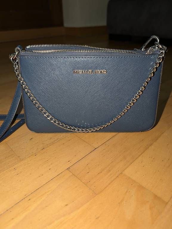 Borse da donna: Michael Kors sac bandouillère – Nuovo (secondo la descrizione) da Chêne Bougeries venduto da mam_fly6