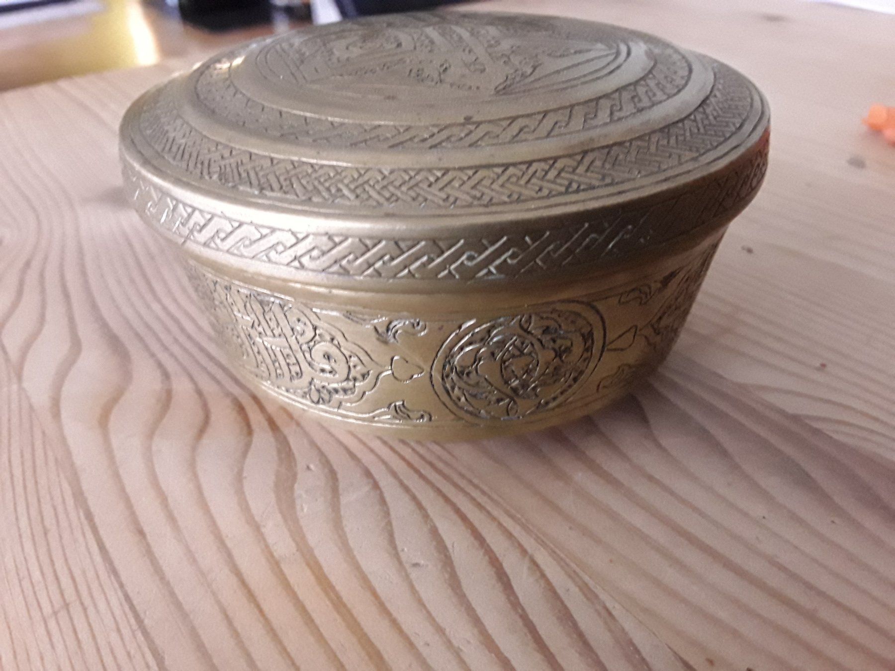 Ciotole: Messingschale mit Deckel / 1081 – Usato da Knutwil venduto da Virginia007 1