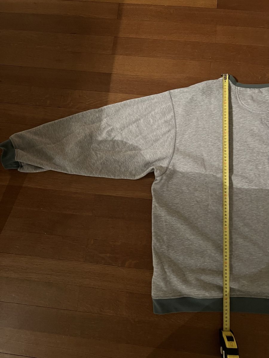 Nike Maglioni & Felpe: Nike Vintage Sweatshirt / Pullover V-Neck Grösse XL – Usato da Basel venduto da Oloir 5
