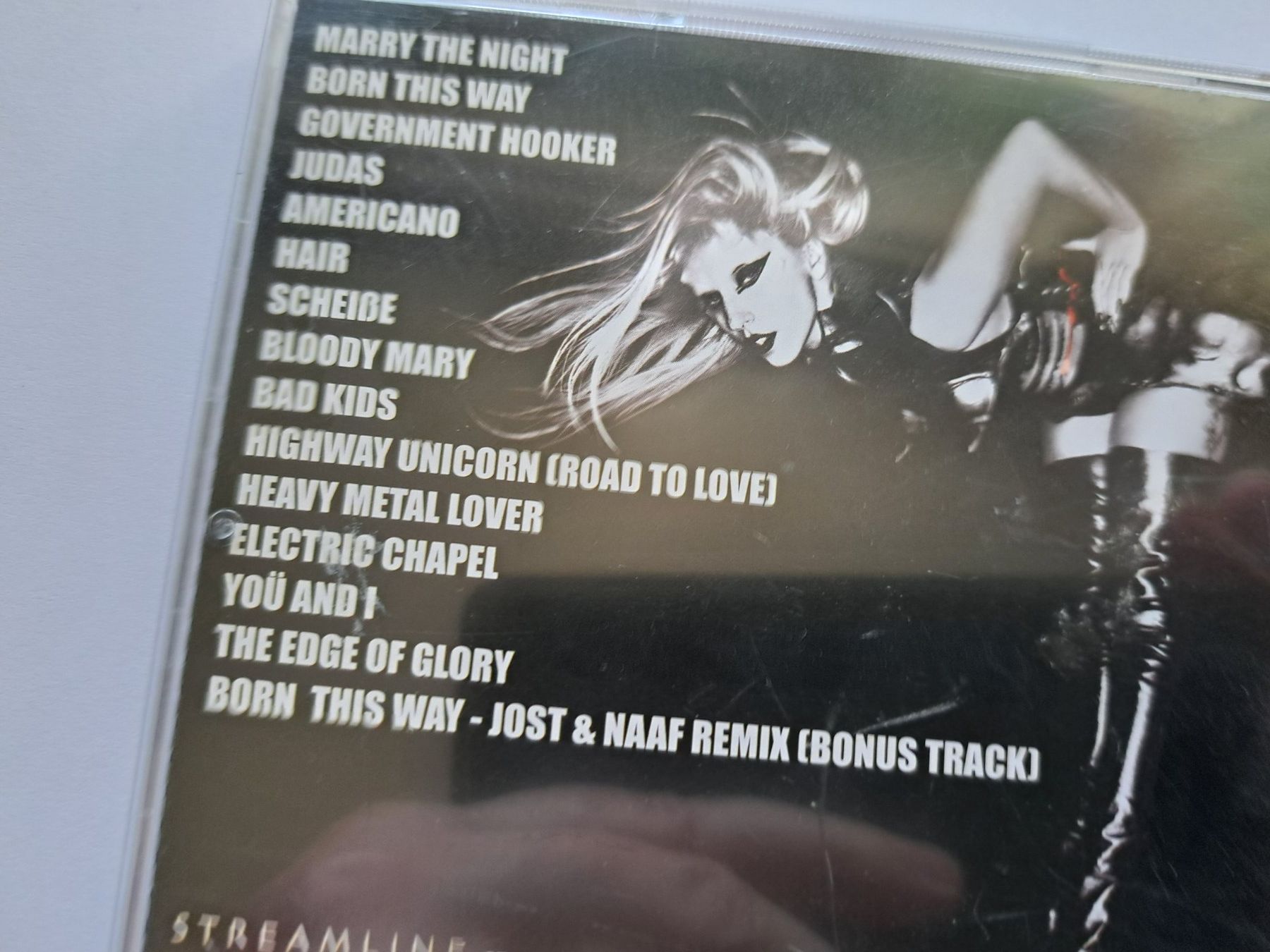CD: Cd Lady Gaga - Born this way – Usato da Pully venduto da bro_n52j 3