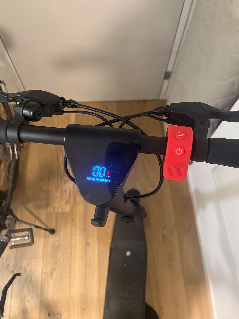 Scooter: E-Scooter – Usato da Belp venduto da adr_rdc8 5