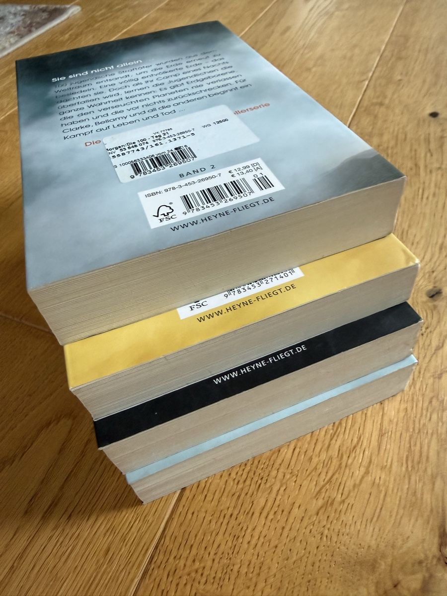 Libri: Die 100, 4 Bücher von Kass Morgan – Usato da Zürich venduto da turicum2008 7
