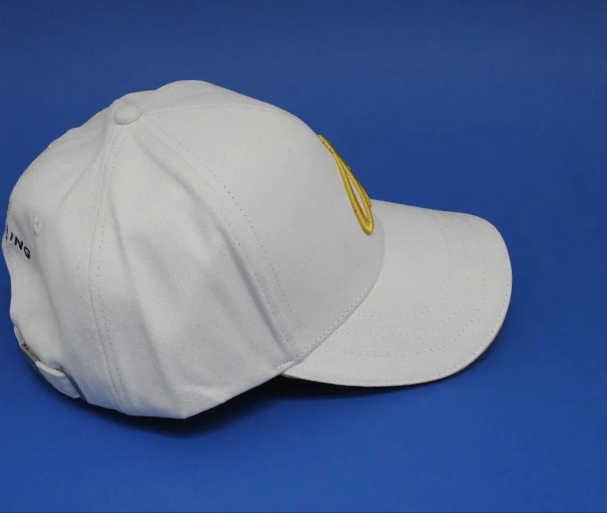 Breitling Orologi: Casquette Breitling 1884 blanche  – Nuovo e nell'imballaggio originale da La Chaux-de-Fonds venduto da CGL_watches16y 1