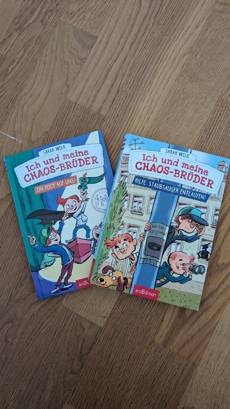Bücher: 2 Bücher "Ich und meine Chaos-Brüder" – Gebraucht aus Lüsslingen von nel_xd9y