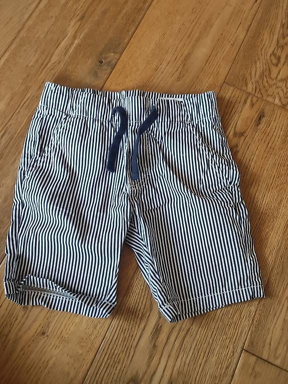 Pantalons: Jungen Shorts / 98 – D'occasion à Dietfurt par Many06 1