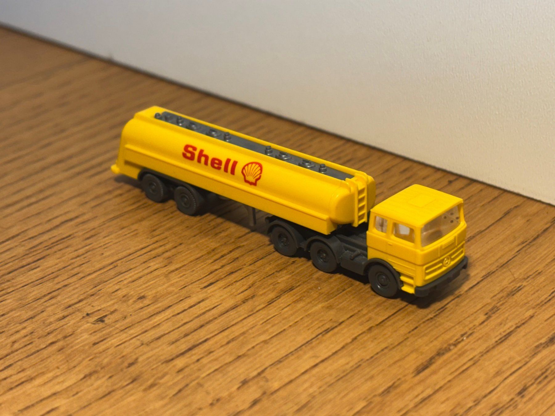 Modelleisenbahnen: M1005: Tabklastwagen SHELL (Spur N) – Neu (gemäss Beschreibung) aus Birsfelden von Birs_25