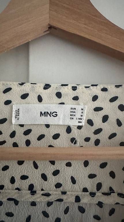 Mango Camicette: Bluse MANGO – Usato da Rothenthurm venduto da Lynn_DM 1