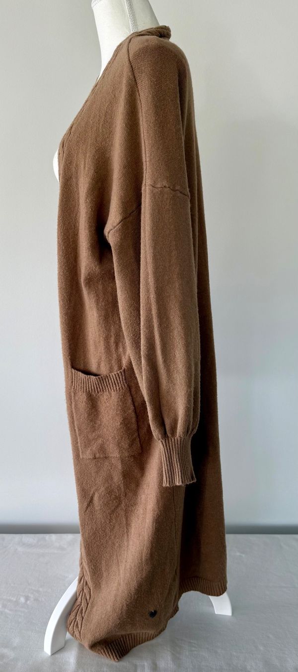 Jacken: Langer Strickcardigan Camel  1 Size – Gebraucht aus Weiningen ZH von san_7hsm 2