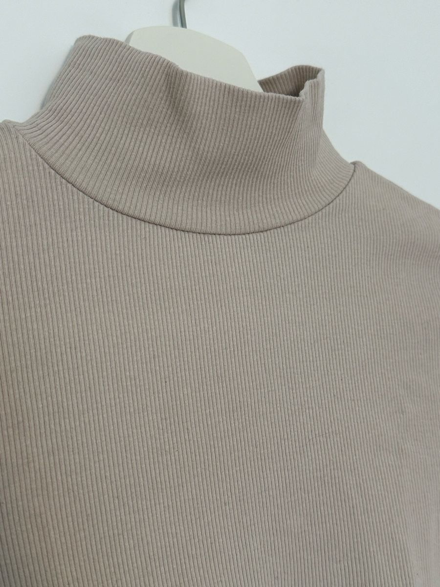 H&M Maglioni & Felpe: Damen Rollkragenpullover H&M Basics Grösse S beige – Usato da Luzern venduto da linnblake 1