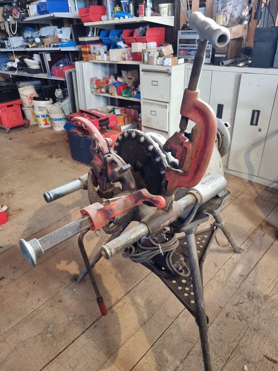 Ridgid Tutte le macchine: Gewindeschneidemaschine Ridgid  – Usato da Plasselb venduto da MatthD 1
