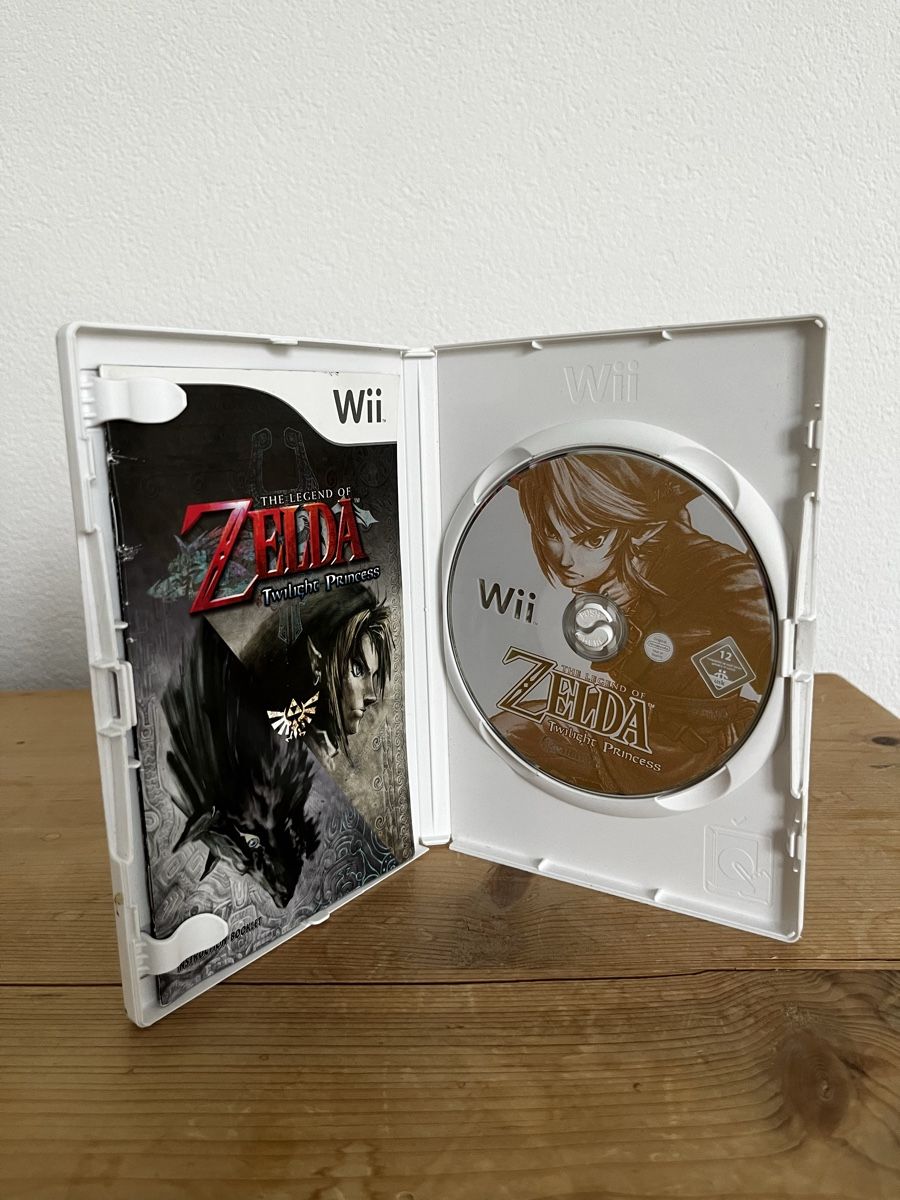 Jeux: Wii Zelda – D'occasion à Bassersdorf par McRob00