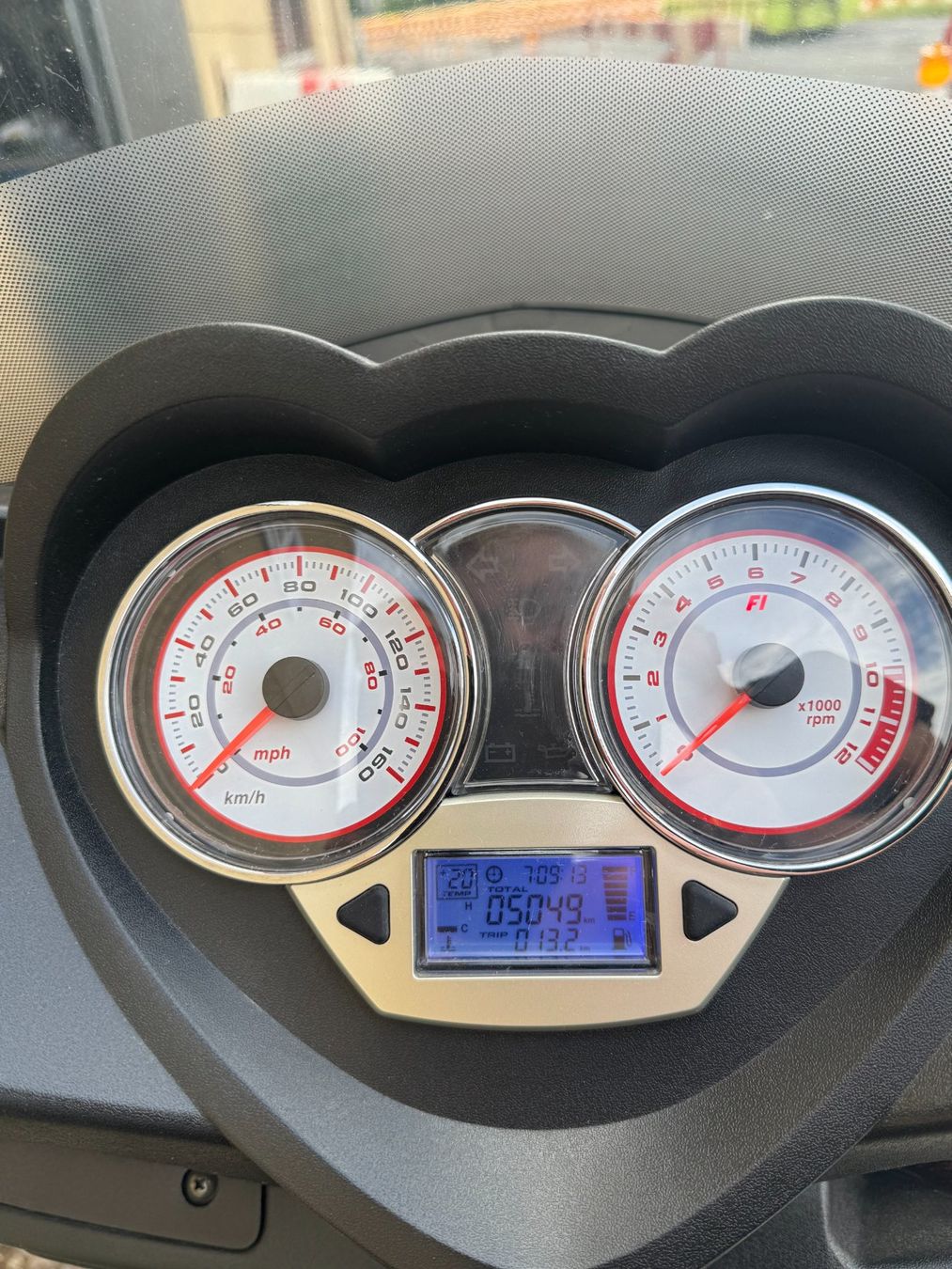 Tell Scooter: TELL Silver Blade 250 – Usato da Winterthur venduto da hepebi 2