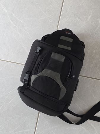 Lowepro SlingShot 200 AW Camera Backpack Good Condition