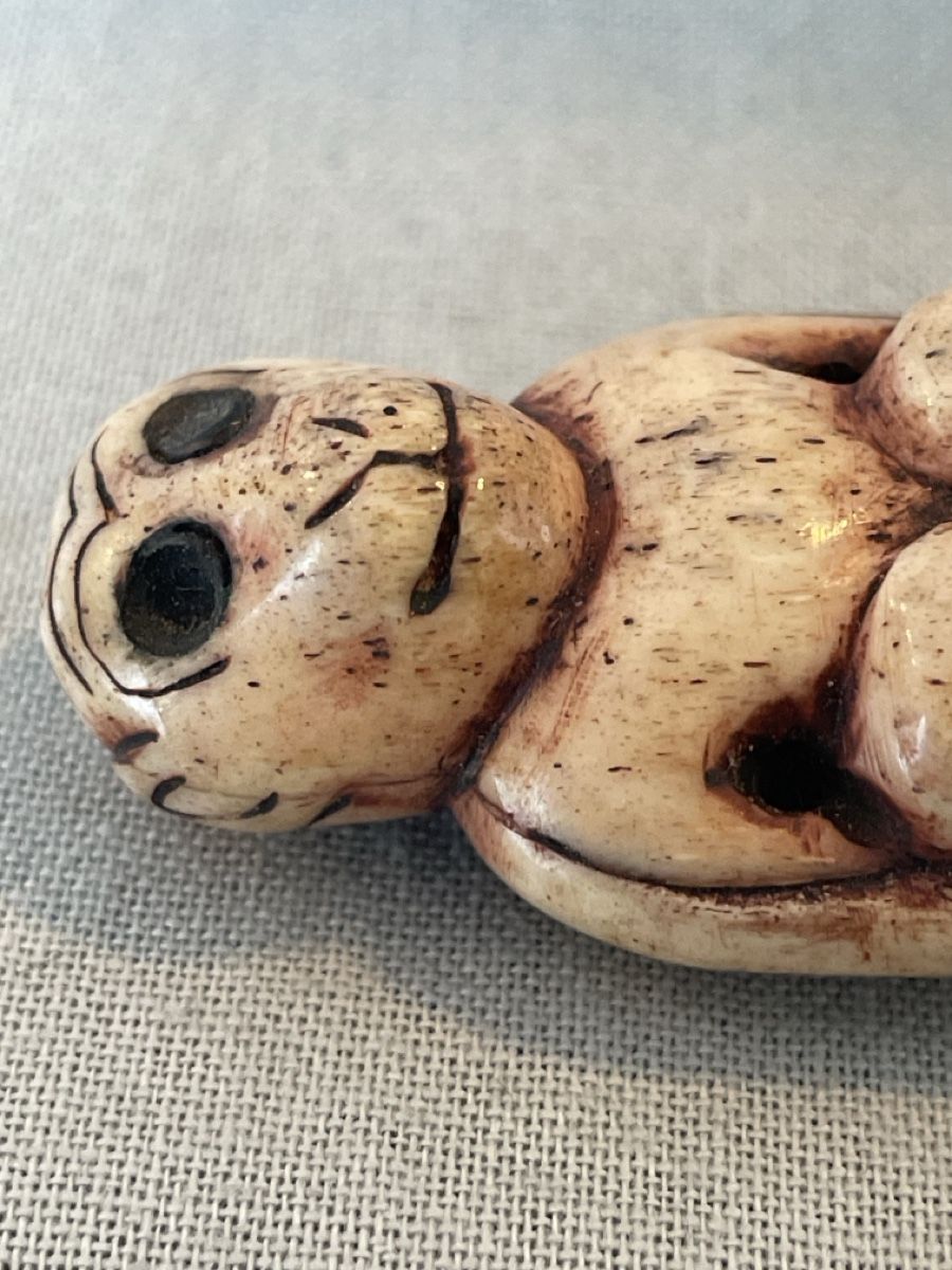 Statuette: Netsuke, Affe mit überlangen Armen – Usato da Embrach venduto da Gauvain1 5