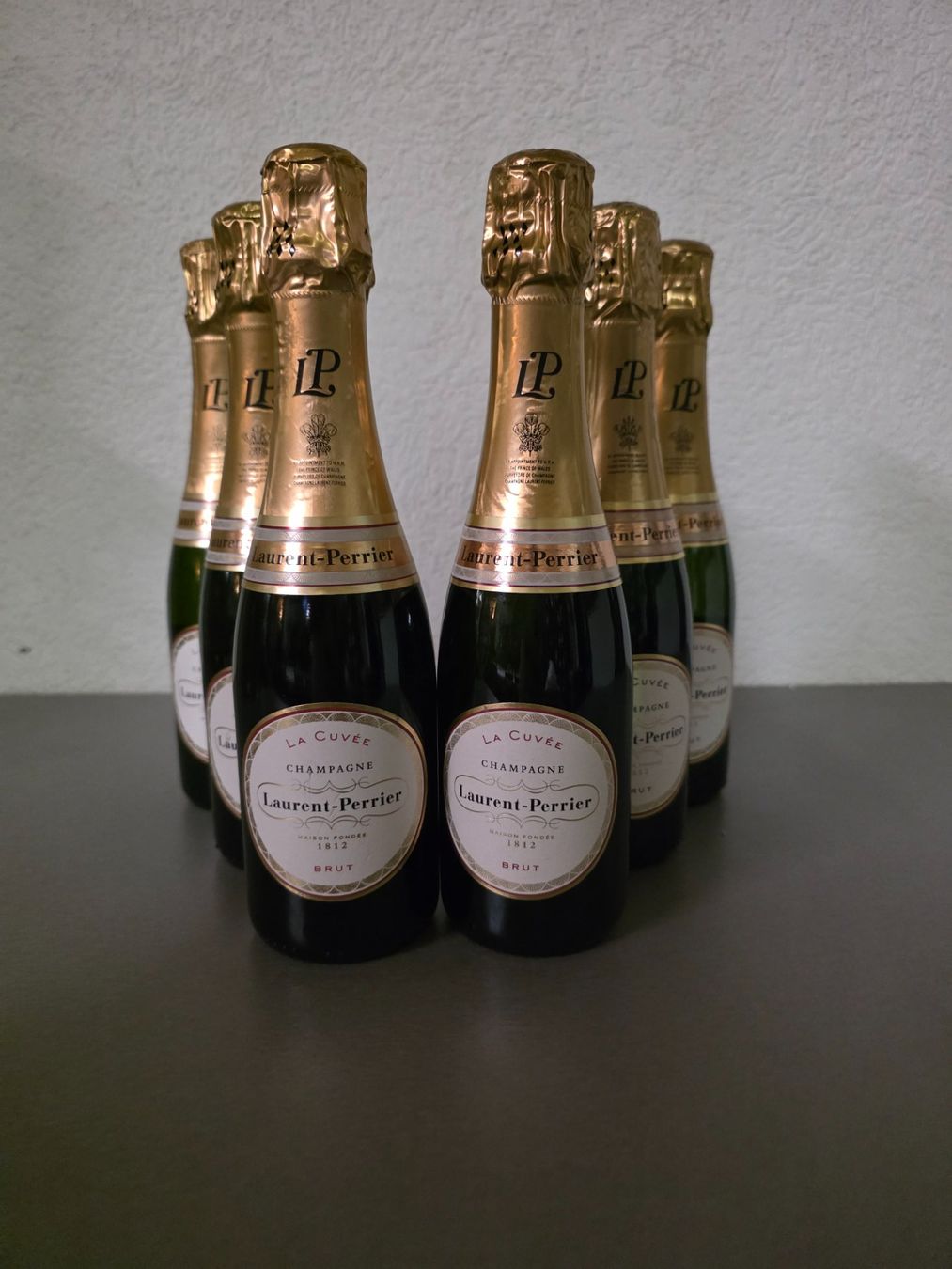 Laurent Perrier Bevande alcoliche: 6 FLASCHE LAURENT-PERRIER 0.37.5CL CHAMPAGNER BRUT – Nuovo (secondo la descrizione) da Schönenwerd venduto da 1952kv 1